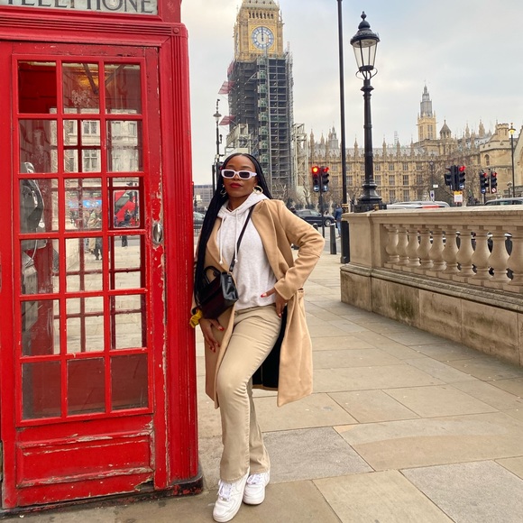 Meet your Posher, N’Naserri - Picture 2 of 7